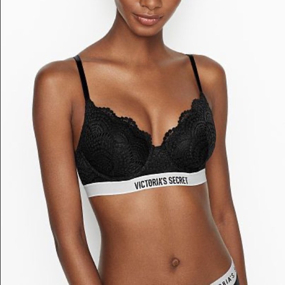 BUNDLE Victoria’s Secret 32C Lace T-shirt Bras